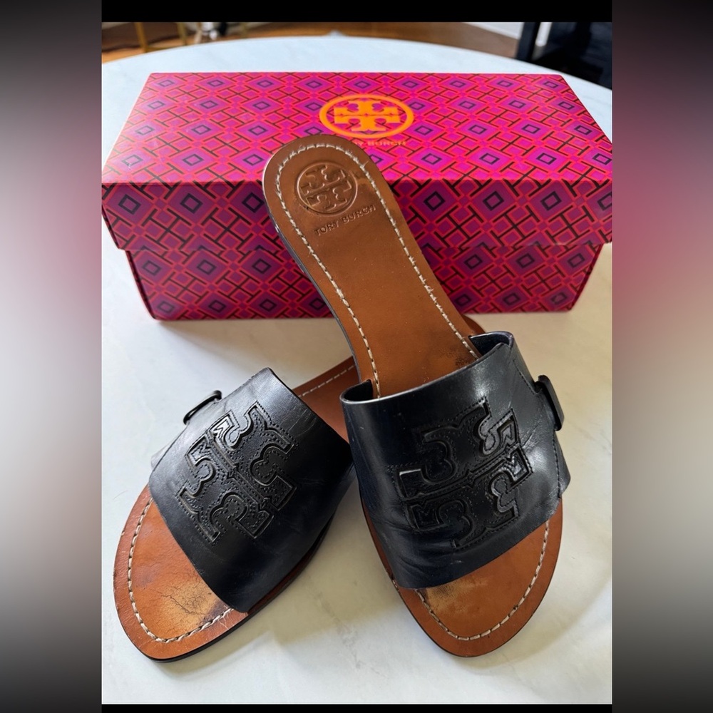 Tory Burch sandles